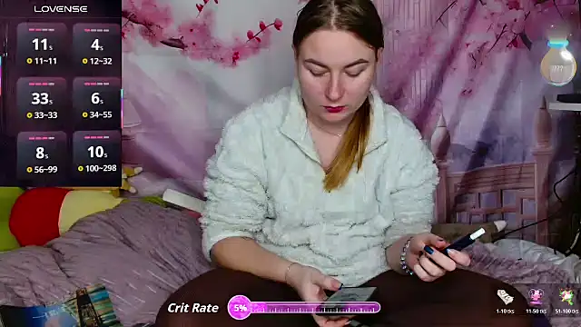 ElenaMaeer online show from 12.15.25