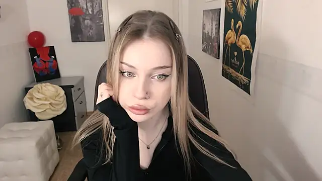 HeyDoraa online show from 01.30.25