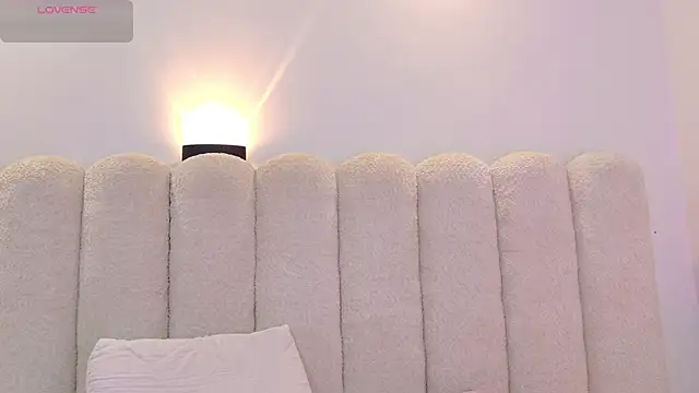 Mia rom11 online show from 11.15.25