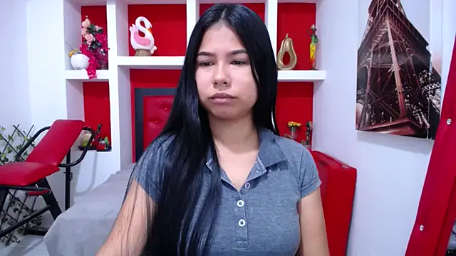 Snapshot of Letty_Plugxo chatting on 10.01.25 Letty Plugxo online show from 10.01.25