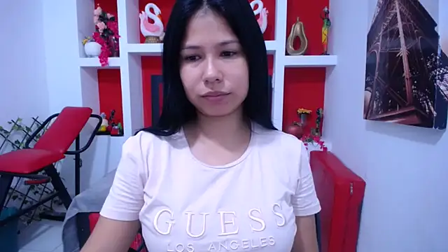 Snapshot of Letty_Plugxo chatting on 10.18.25 Letty Plugxo online show from 10.18.25