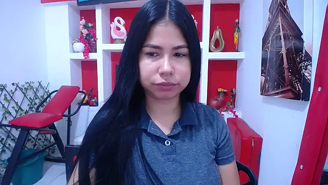 Snapshot of Letty_Plugxo chatting on 11.10.25 Letty Plugxo online show from 11.10.25