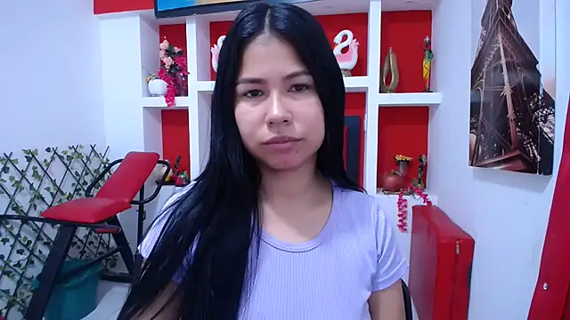 Letty Plugxo online show from 11.13.25