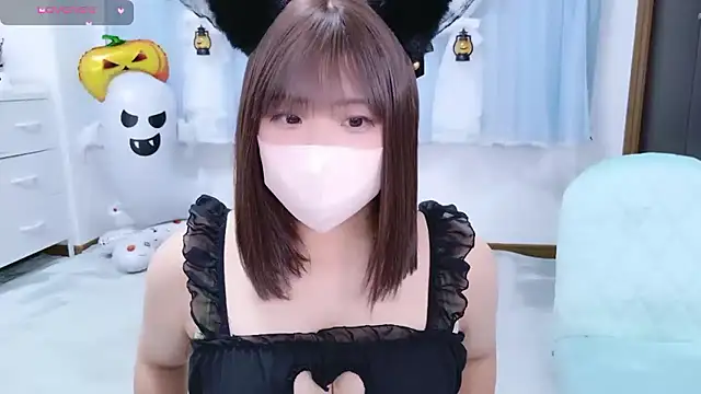 Snapshot of _mirai0917 chatting on 10.30.25 mirai0917 online show from 10.30.25