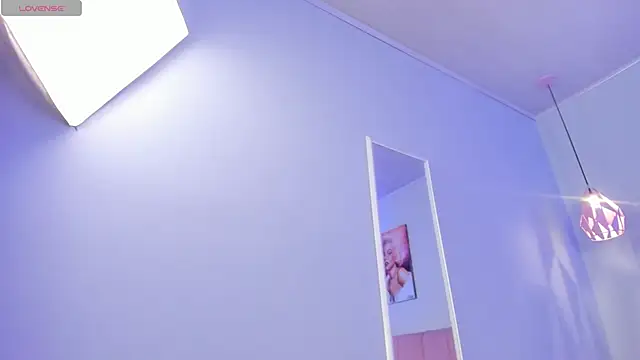 ScarletGV online show from 09.13.25