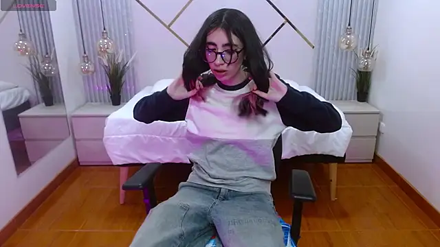 LenaRoses online show from 10.07.25