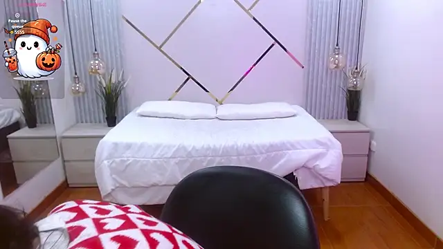 LenaRoses online show from 10.17.25