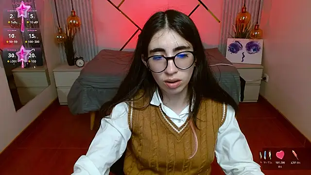 Snapshot of LenaRoses chatting on 04.13.26 LenaRoses online show from 04.13.26