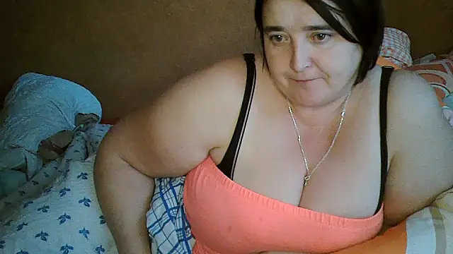 Snapshot of Liluboobs chatting on 10.11.25 Liluboobs online show from 10.11.25