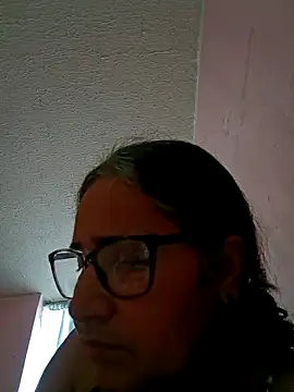 Snapshot of _candi chatting on 02.18.25 candi online show from 02.18.25