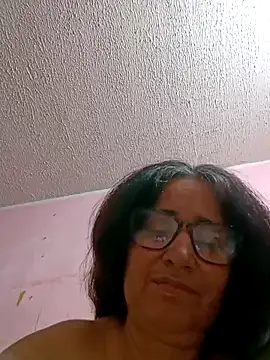 Snapshot of _candi chatting on 03.04.25 candi online show from 03.04.25