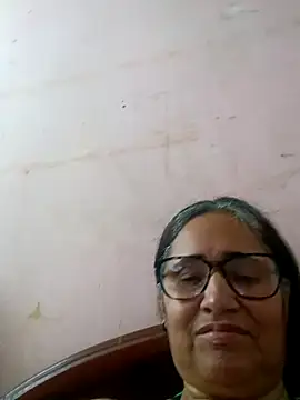 Snapshot of _candi chatting on 03.09.25 candi online show from 03.09.25