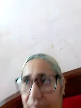 Snapshot of _candi chatting on 09.12.25 candi online show from 09.12.25