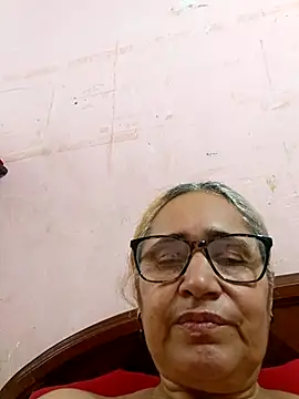 Snapshot of _candi chatting on 09.14.25 candi online show from 09.14.25