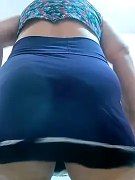 Snapshot of _candi chatting on 10.11.25 candi online show from 10.11.25