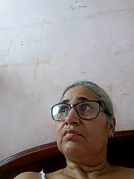  candi online show from 11.11.25