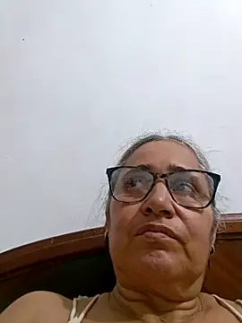  candi online show from 02.04.26