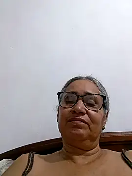  candi online show from 04.15.26