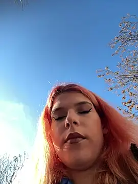 RiriRoseey online show from 12.18.24