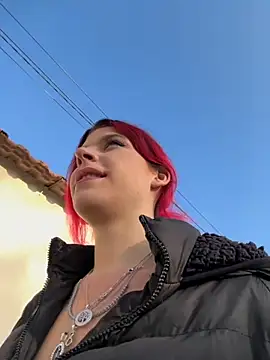 RiriRoseey online show from 10.17.25