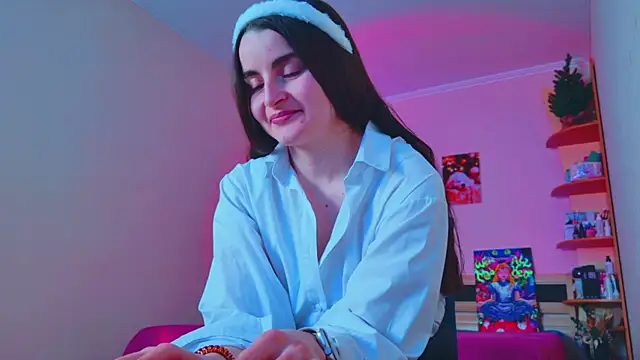 Miss Arwen online show from 01.13.25