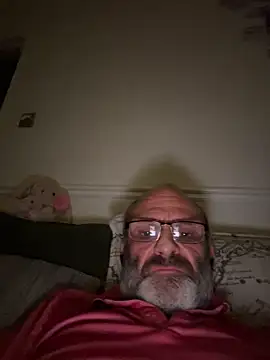 Snapshot of Shyboy817 chatting on 10.24.25 Shyboy817 online show from 10.24.25