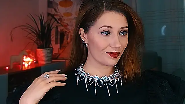 MissBeverlyMills online show from 02.10.26