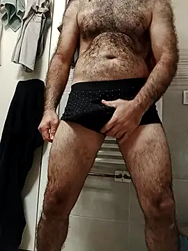 Snapshot of takcikarr chatting on 11.18.25 takcikarr online show from 11.18.25