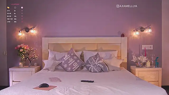 iKamelllya online show from 12.19.24