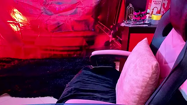 Snapshot of True_Bdsm chatting on 02.26.26 True Bdsm online show from 02.26.26