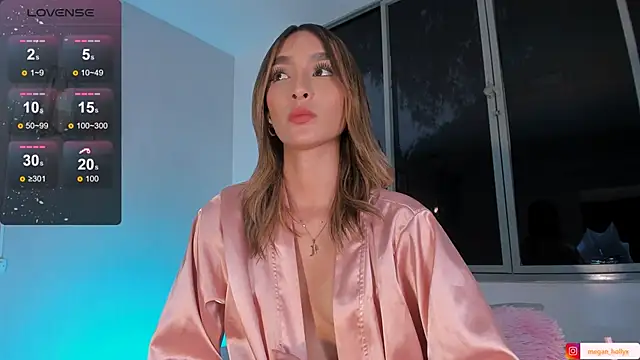 Megan-holly online show from 01.07.25