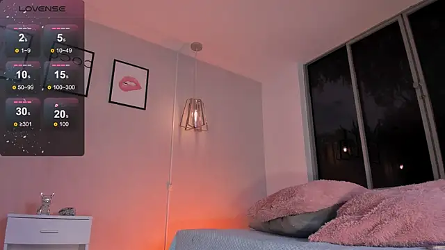 Megan-holly online show from 02.02.25