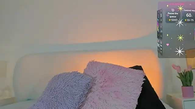 Megan-holly online show from 11.16.25