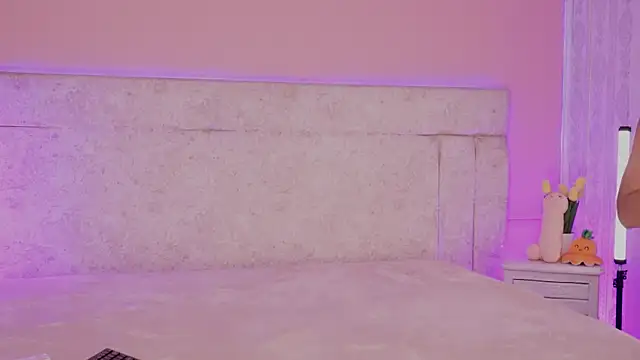 Snapshot of VeronicaMartiin chatting on 02.27.26 VeronicaMartiin online show from 02.27.26