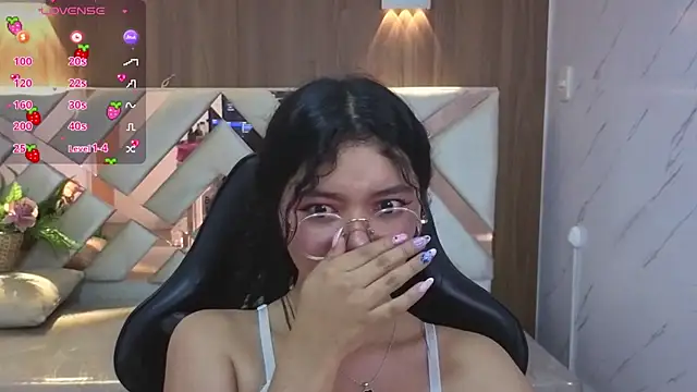 victoria castillo b online show from 10.05.25