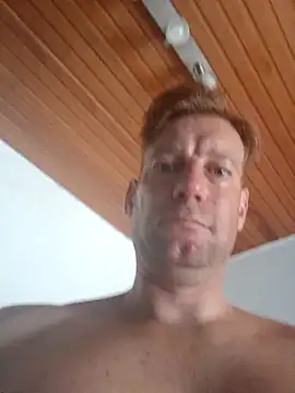 MArciQuarky online show from 10.12.25