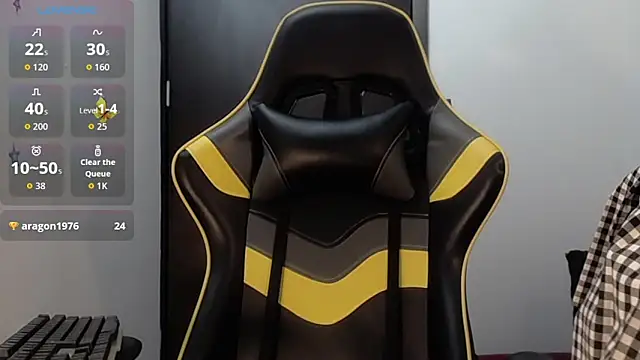 v1cky  online show from 10.04.25