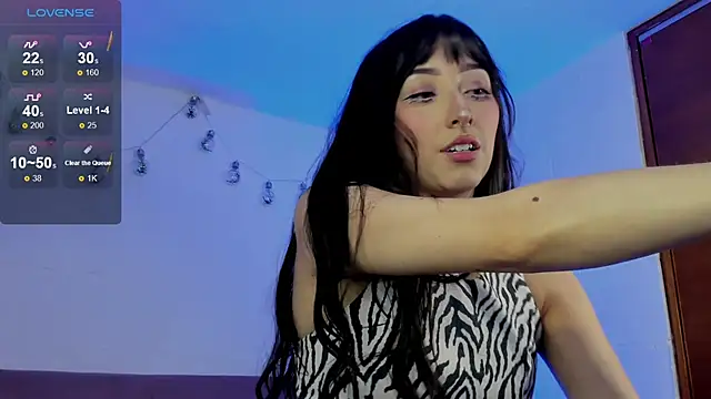 v1cky  online show from 10.30.25