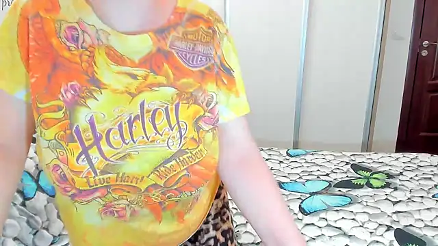 Adelamilfsex online show from 04.19.26