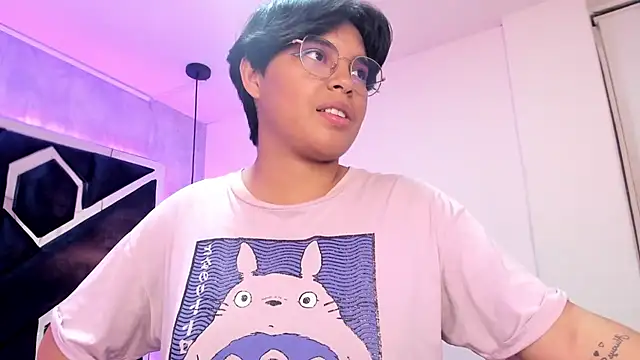 Emmapark  online show from 02.23.25