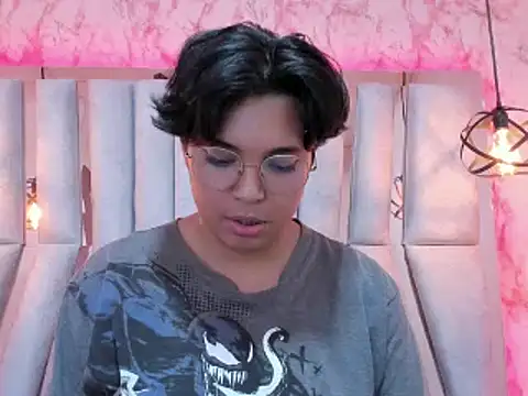 Emmapark  online show from 02.28.25