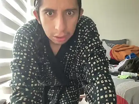 littlelatinhunter online show from 11.06.25