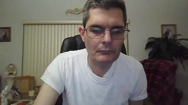 Snapshot of Copfiremen4566 chatting on 01.15.25 Copfiremen4566 online show from 01.15.25