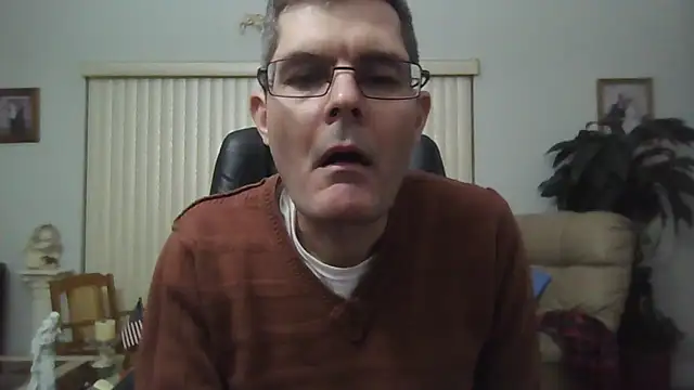 Snapshot of Copfiremen4566 chatting on 11.13.25 Copfiremen4566 online show from 11.13.25