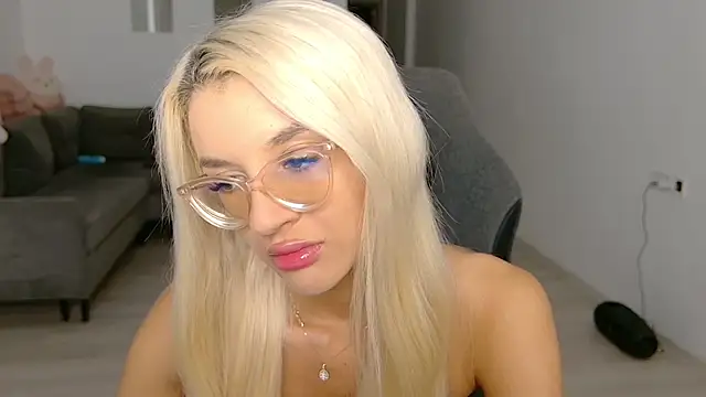 Snapshot of LovelyBianca chatting on 07.18.26 LovelyBianca online show from 07.18.26