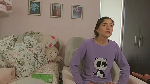 KittyAna online show from 10.27.25