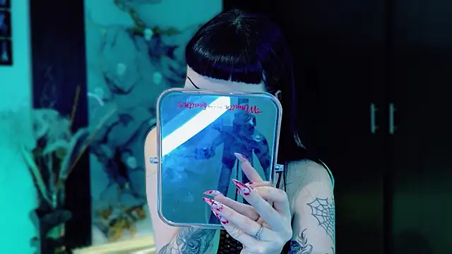 Madison Jackson online show from 11.26.25