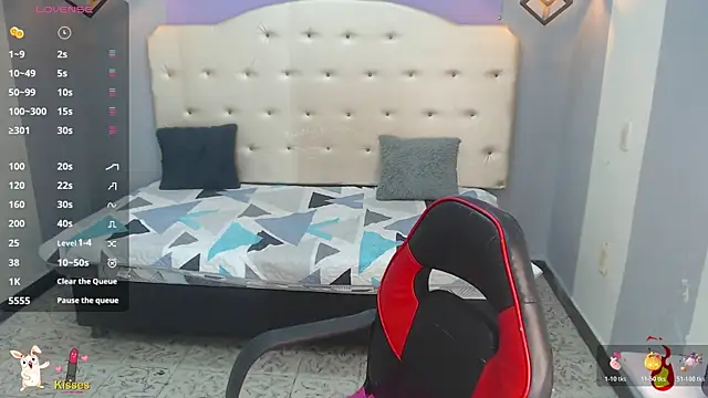 Snapshot of Kathiasaints chatting on 11.10.25 Kathiasaints online show from 11.10.25