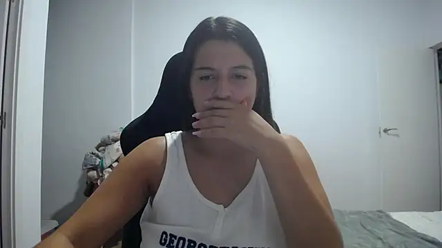 Snapshot of Contantin_helena chatting on 10.04.25 Contantin helena online show from 10.04.25