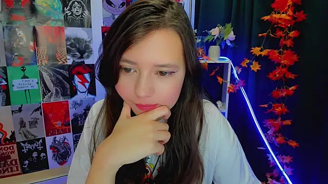 Lina Brownie online show from 12.19.24